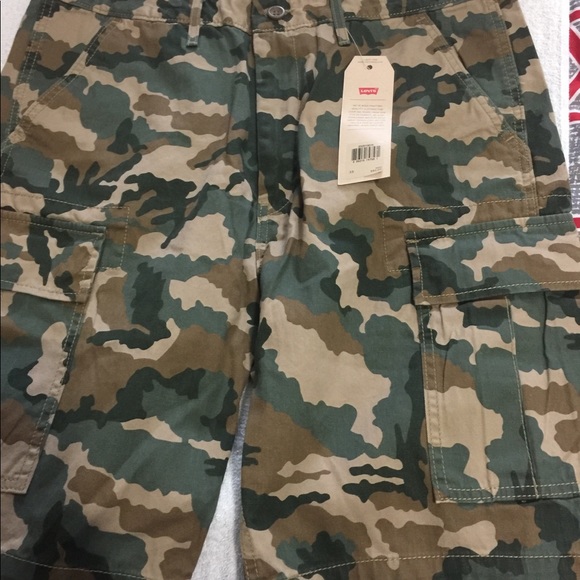 Cargo shorts - Picture 2 of 3